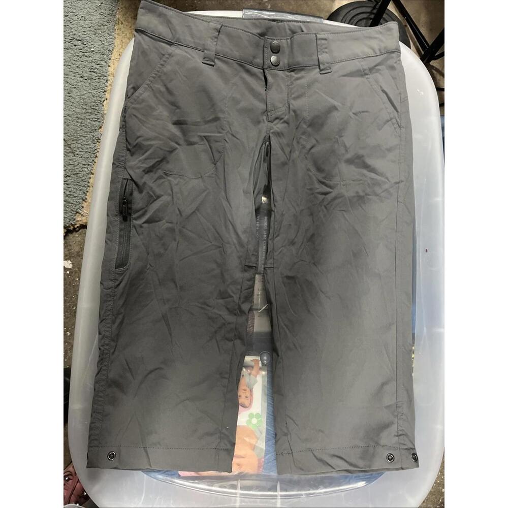 Columbia Womens Long Shorts Gray 10" Inseam Omni Shade Size 4 Saturday Trail
